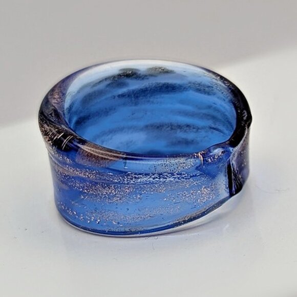 Blue and Gold Wide Band Ring – Artistic Blue Ring - Glossy Modern Statement Ring - Picture 5 of 5